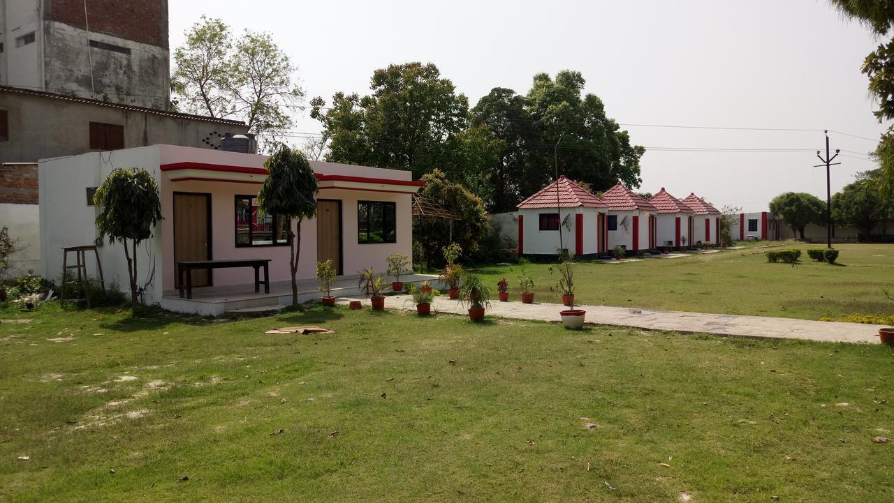 Sanjay Motels I Pvt Ltd Pura Raghunāth Eksteriør bilde