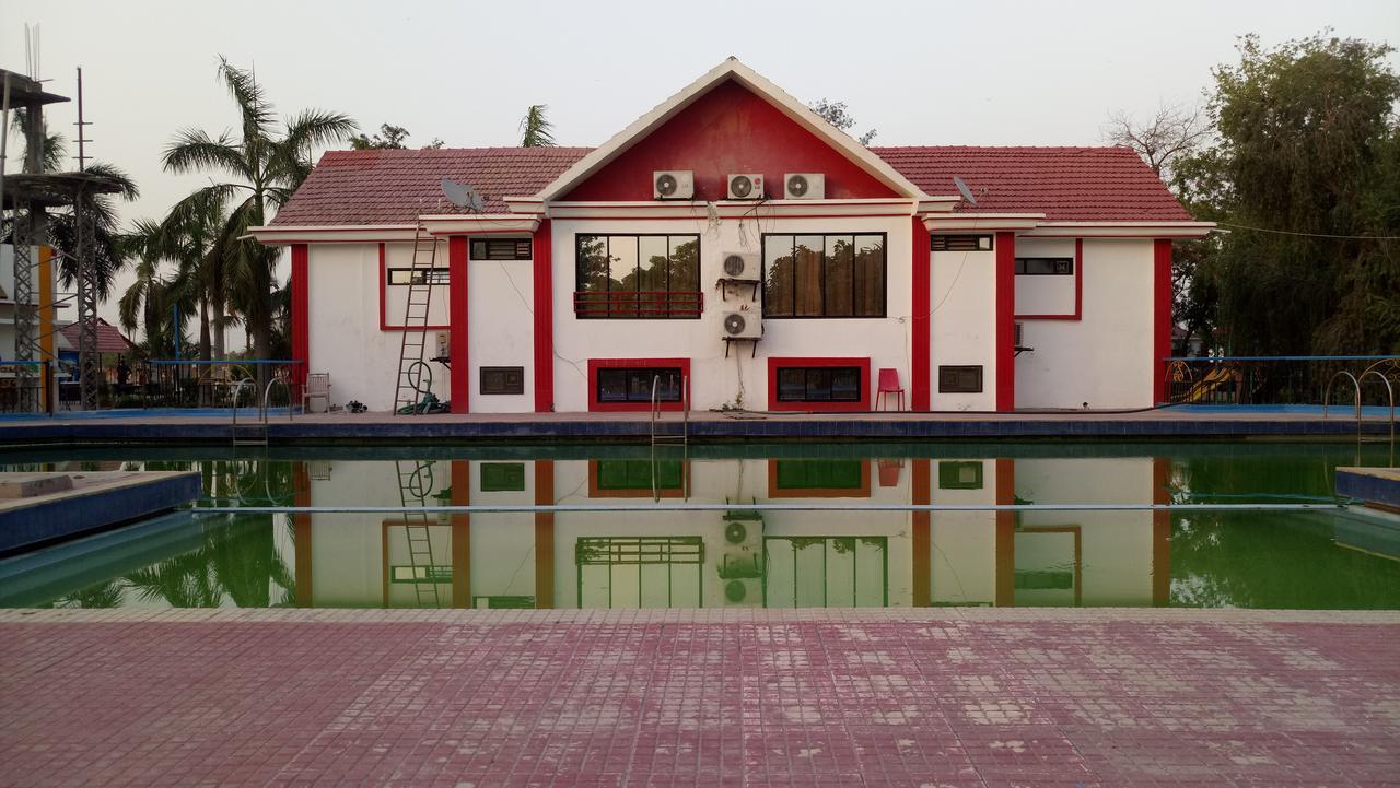 Sanjay Motels I Pvt Ltd Pura Raghunāth Eksteriør bilde